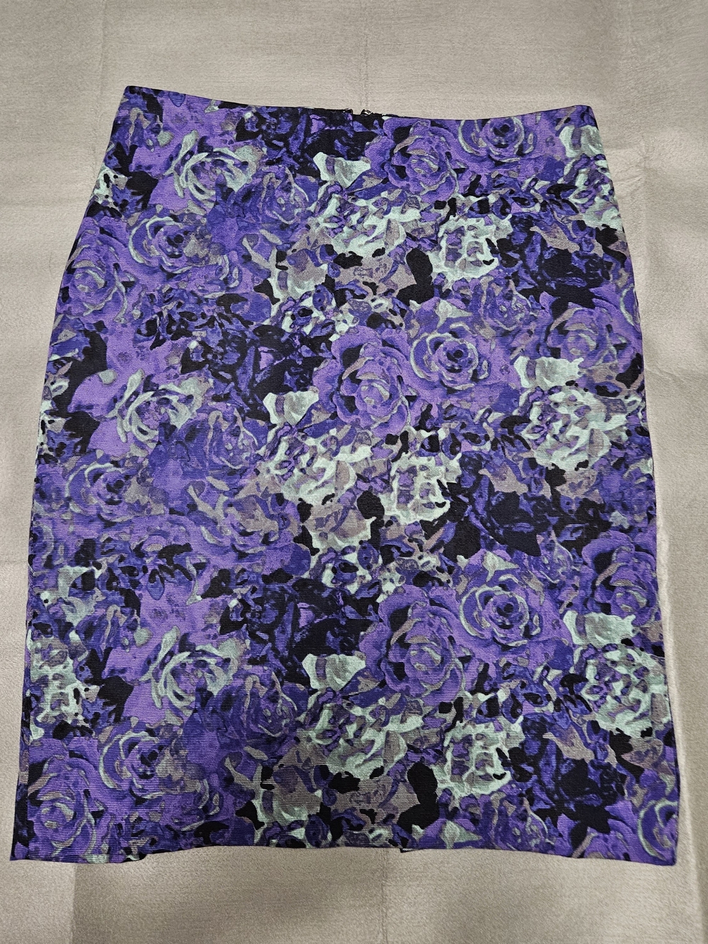 Talbots Floral Pencil Skirt in Purple and Mint Sz 6 Artsy